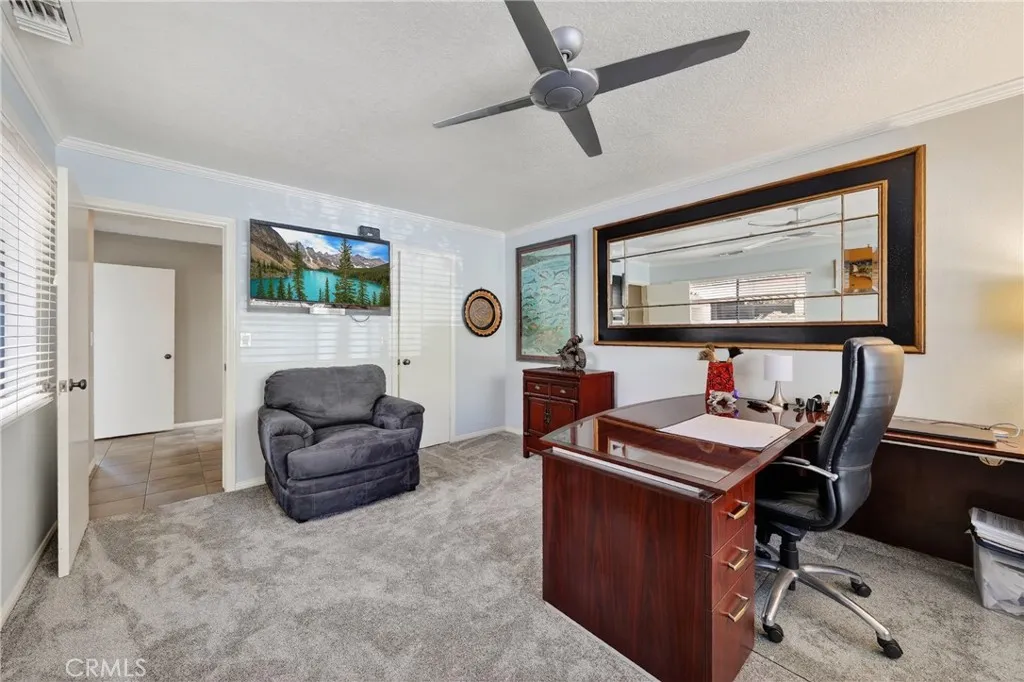 892 W Highpoint, Claremont, California 91711 home-pic-39